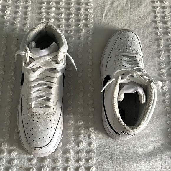 Nike Classic hightop sneakers - Picture 1 of 3